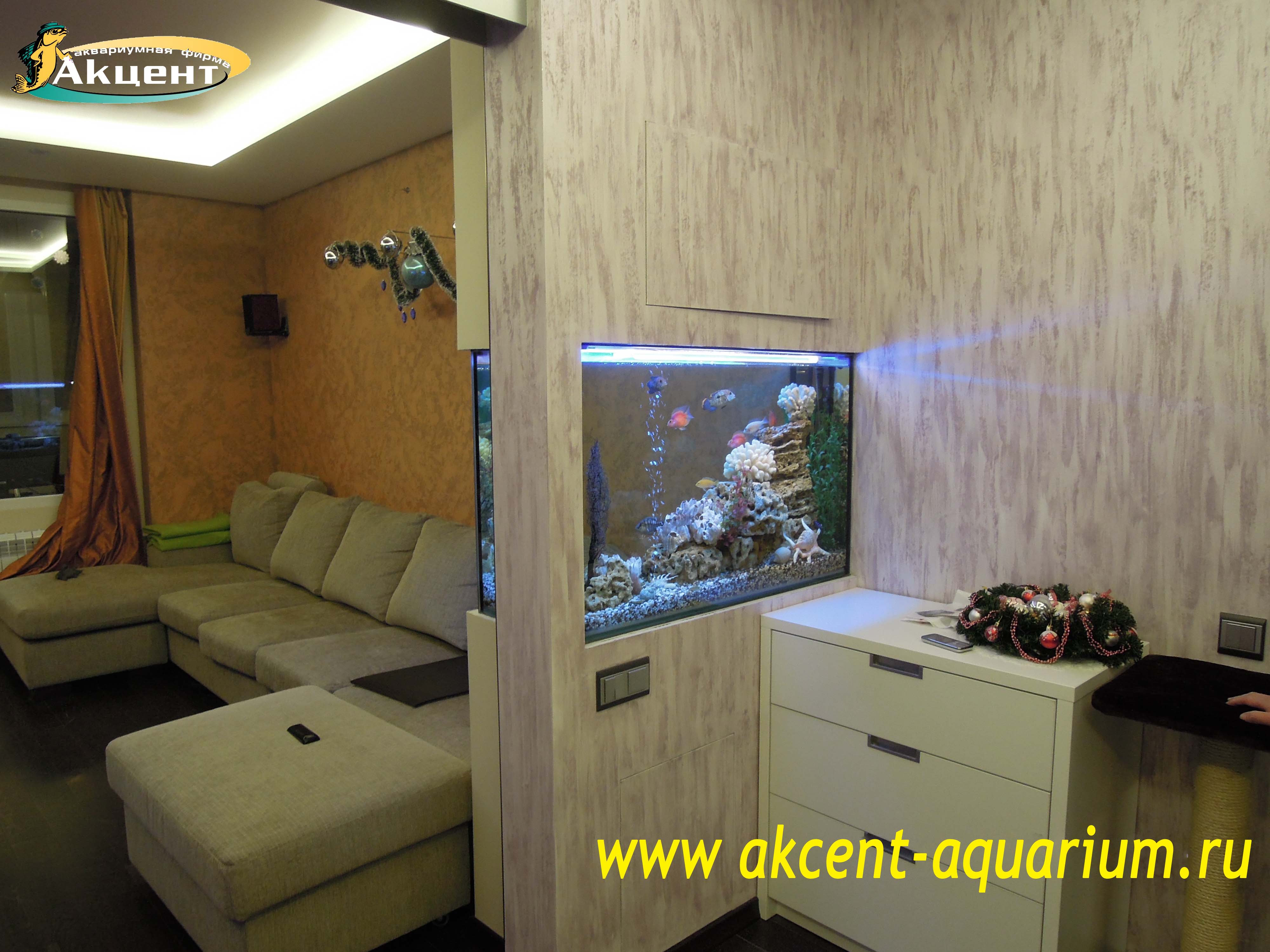 Акцент-аквариум, аквариум 300 литров встроенный в стену
